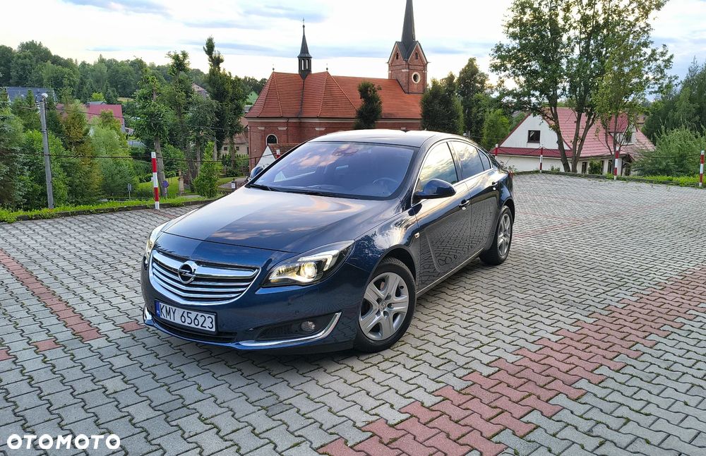 Opel Insignia - 1