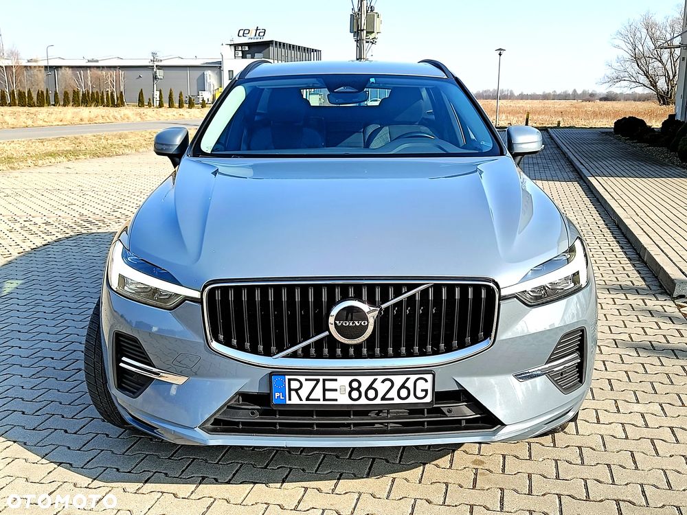Volvo XC 60 B4 D AWD Core - 2