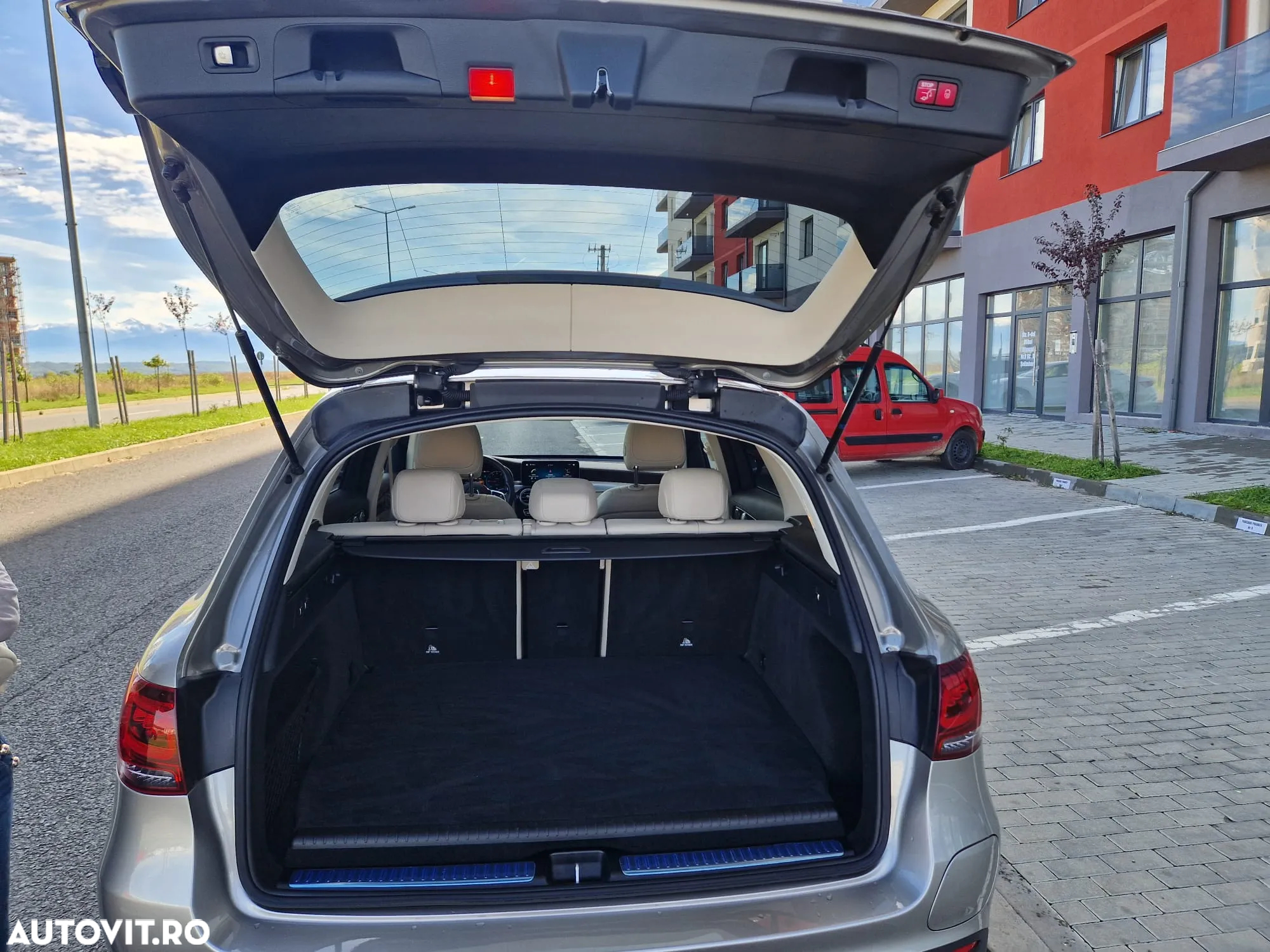 Mercedes-Benz GLC 300 de 4Matic 9G-TRONIC - 19