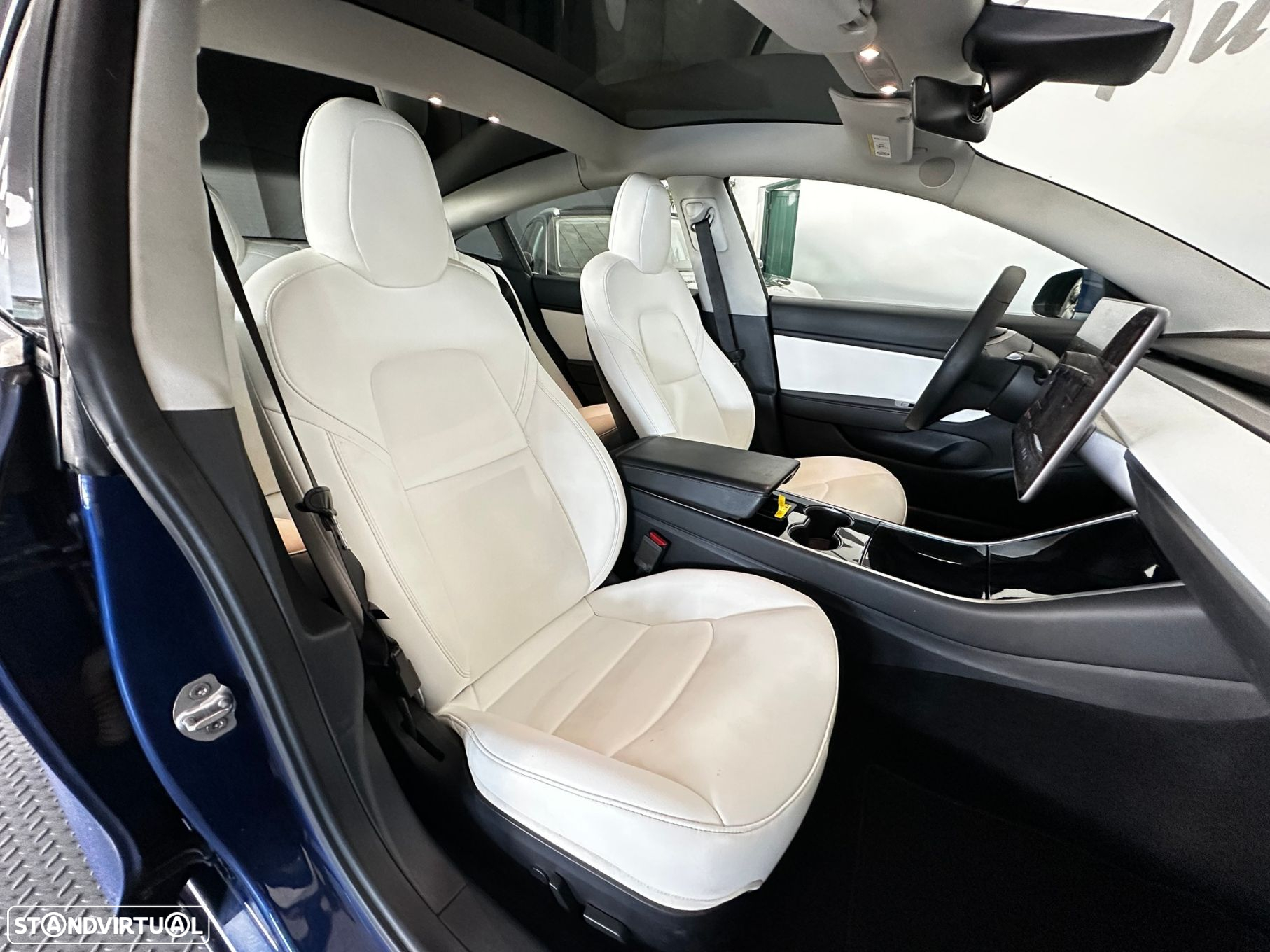 Tesla Model 3 - 24