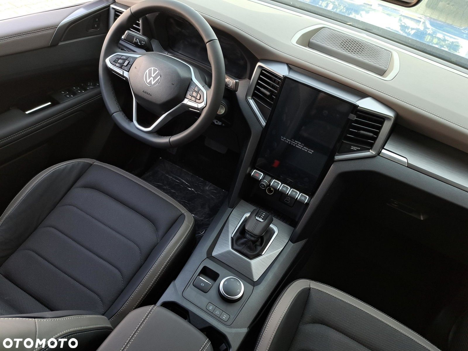 Volkswagen Amarok - 24