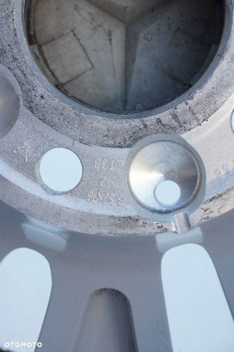 Mercedes W205 5x112 16 6,5J et38 - 13