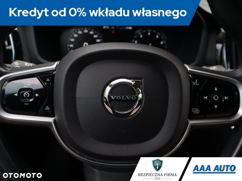 Volvo V60 Cross Country - 14