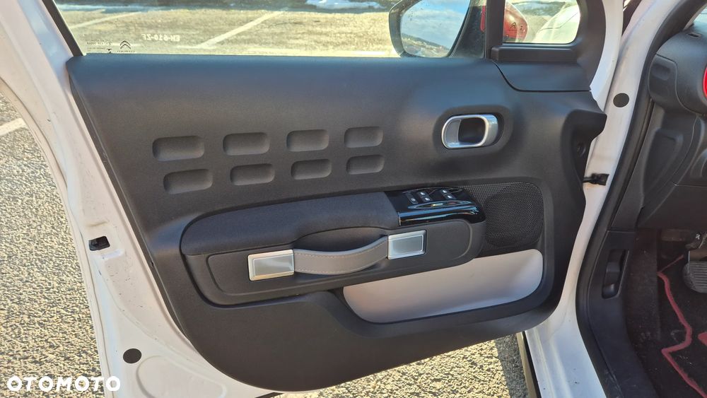 Citroën C3 1.2 PureTech Shine S&S - 13