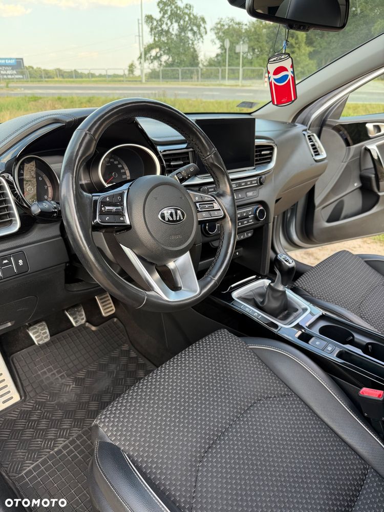Kia Ceed 1.4 T-GDI L Business Line - 10