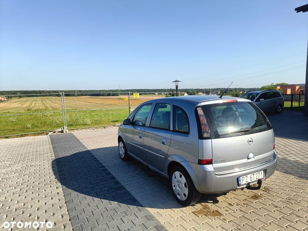 Opel Meriva 1.6 16V Cosmo - 4