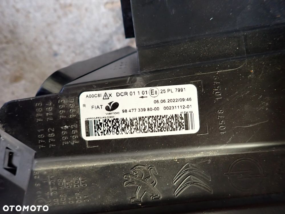 FIAT SCUDO VIVARO JUMPY PROACE LAMPA XENON PRAWY PRZOD - 4