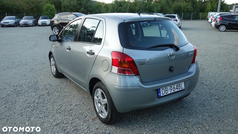 Toyota Yaris 1.33 Luna - 7