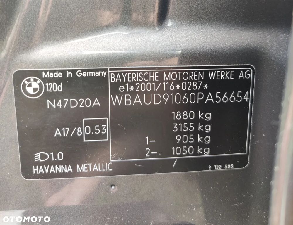 BMW Seria 1 120d DPF - 18