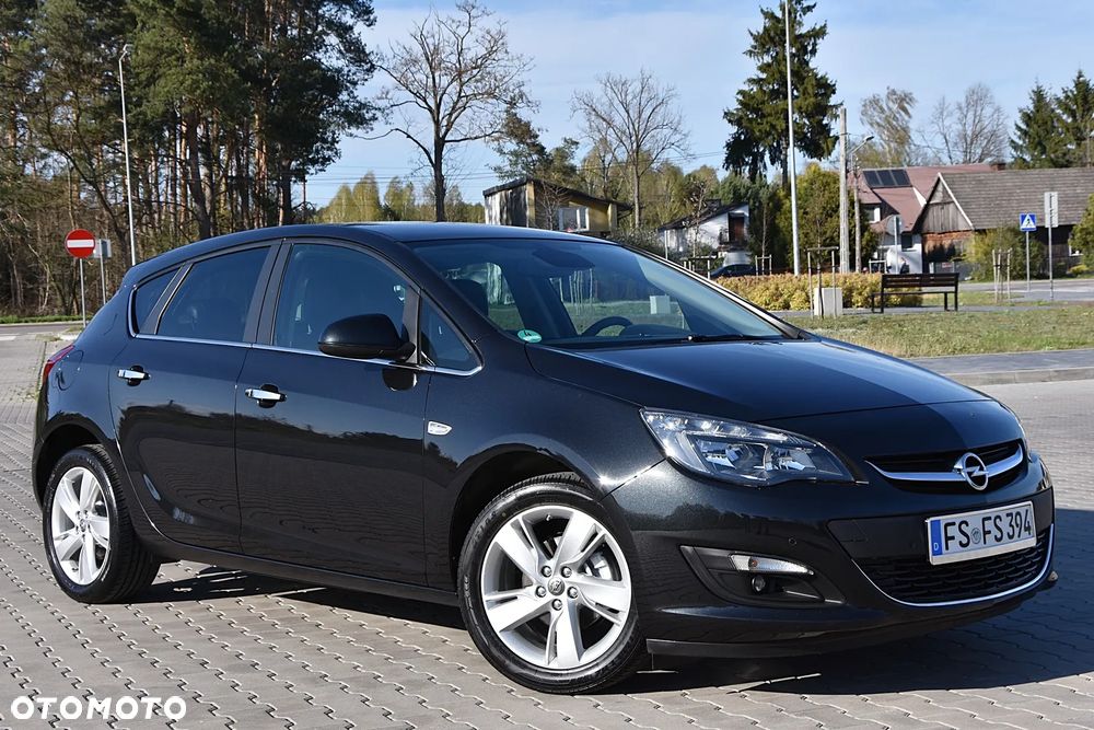 Opel Astra 1.4 T Cosmo EU6 - 10