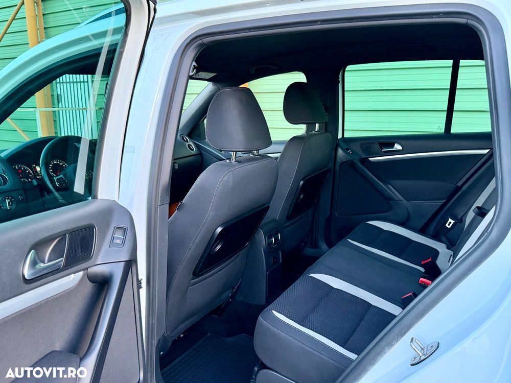 Volkswagen Tiguan 1.4 TSI BlueMotion Technology Sport & Style - 9