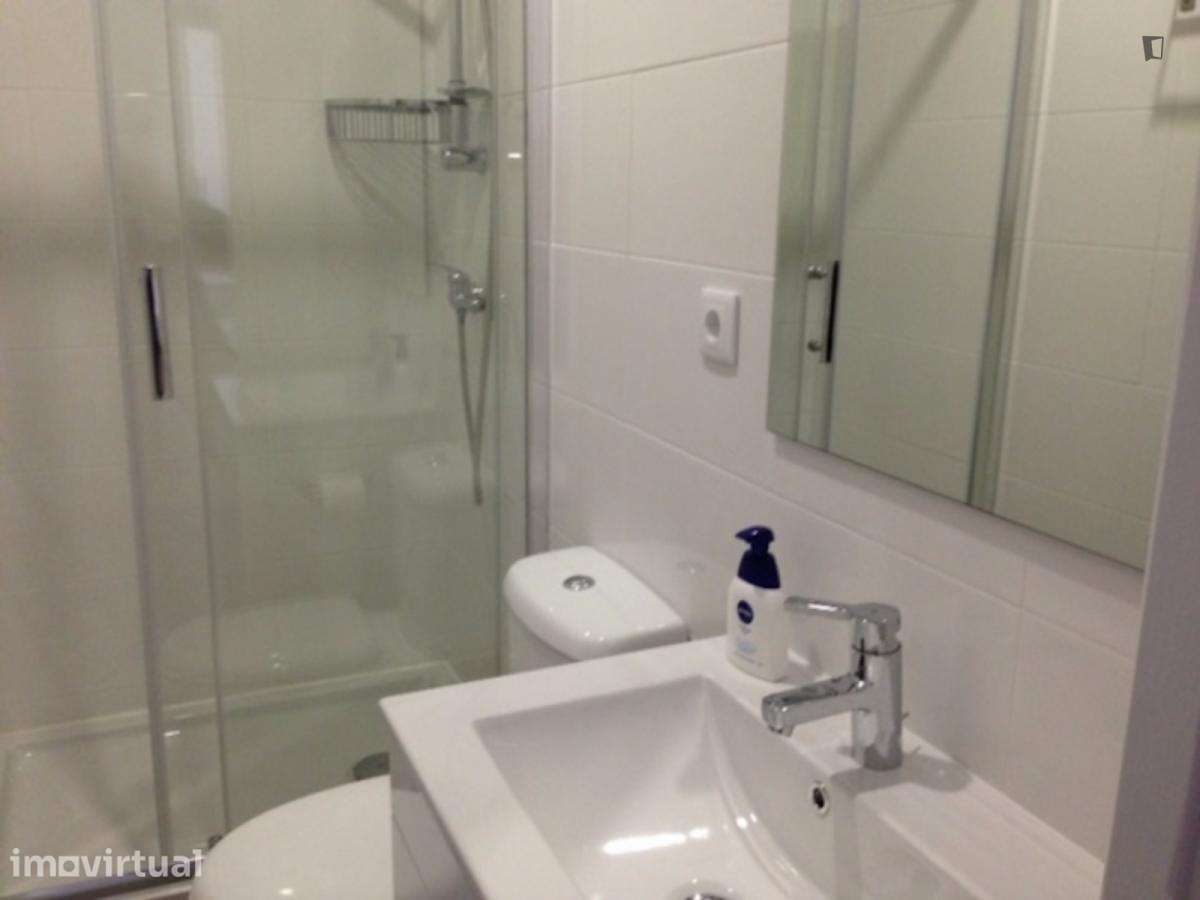 Apartamento com 1 quartos - localizado em Alvalade Lisbon - Grande imagem: 4/9
