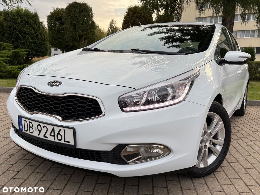 Kia Ceed 1.4 CVVT Dream Team Edition - 16