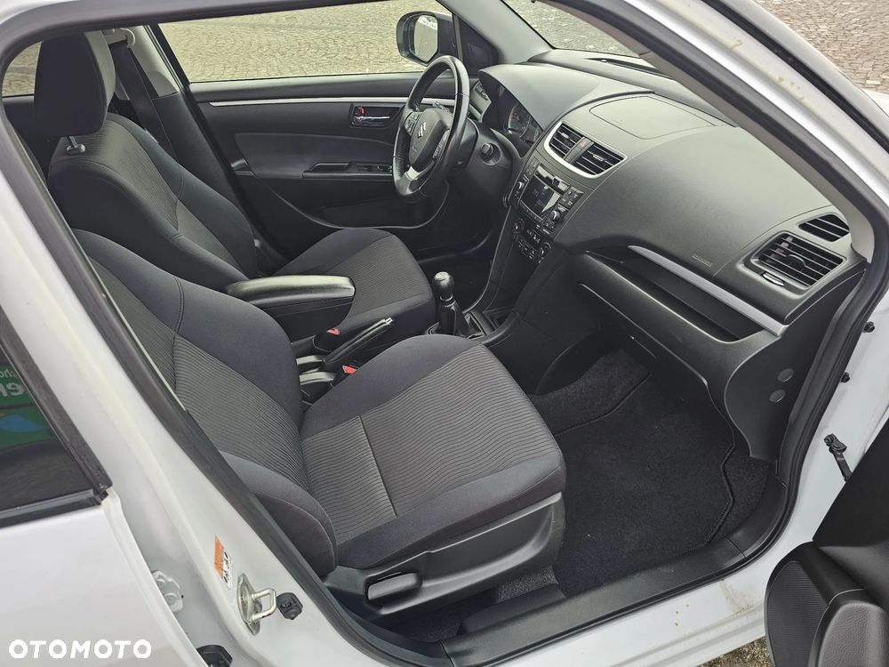 Suzuki Swift 1.2 4x4 Club - 28