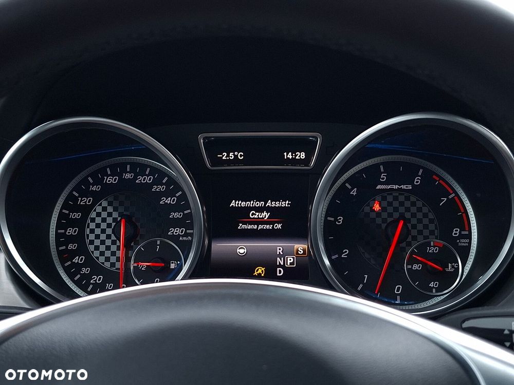 Mercedes-Benz GLE - 31