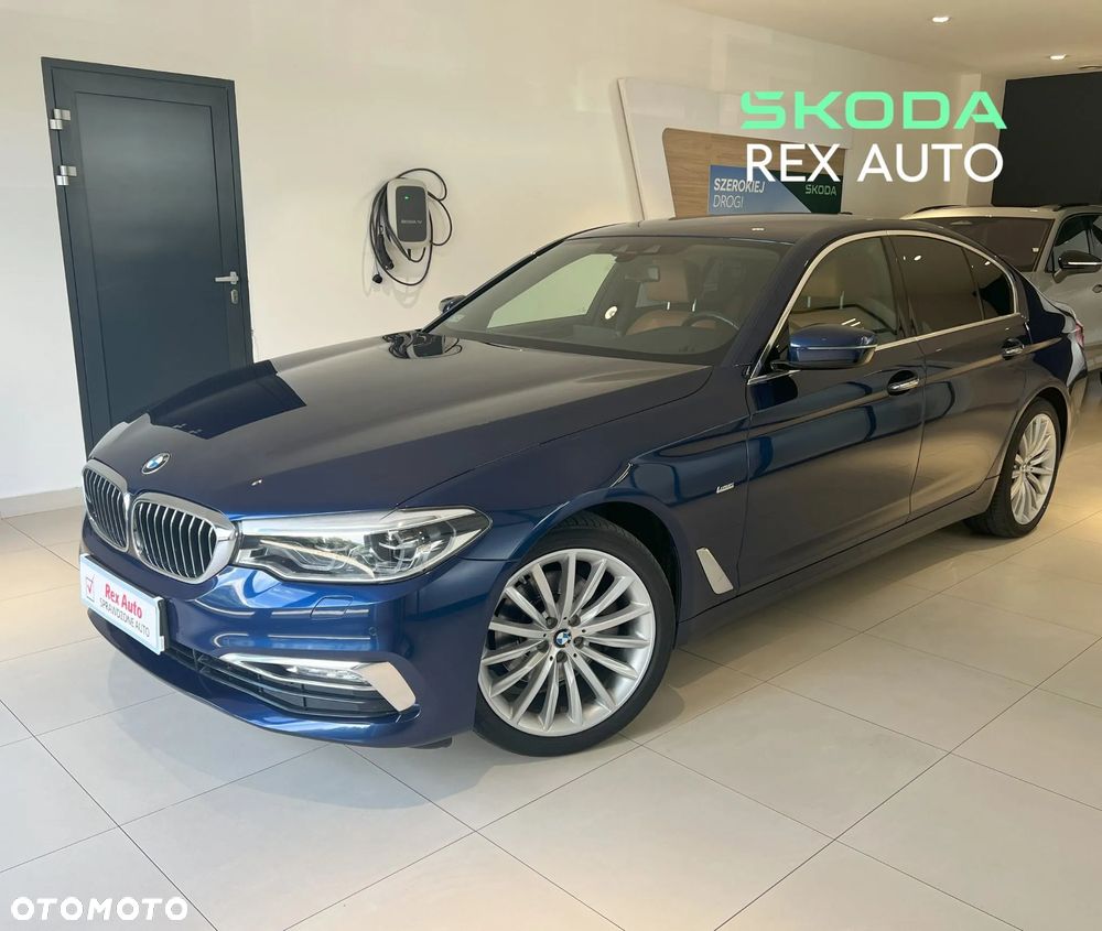 BMW Seria 5 520d xDrive Luxury Line