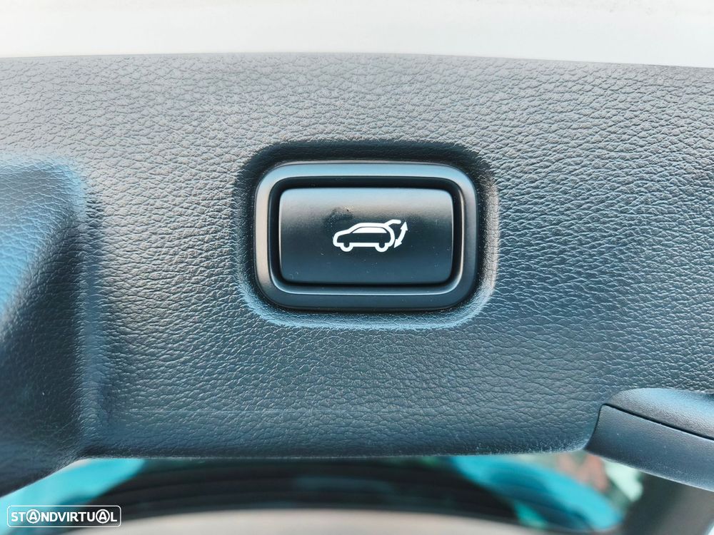 Kia Sportage 1.6 T-GDi PHEV Tech — fotografia 40