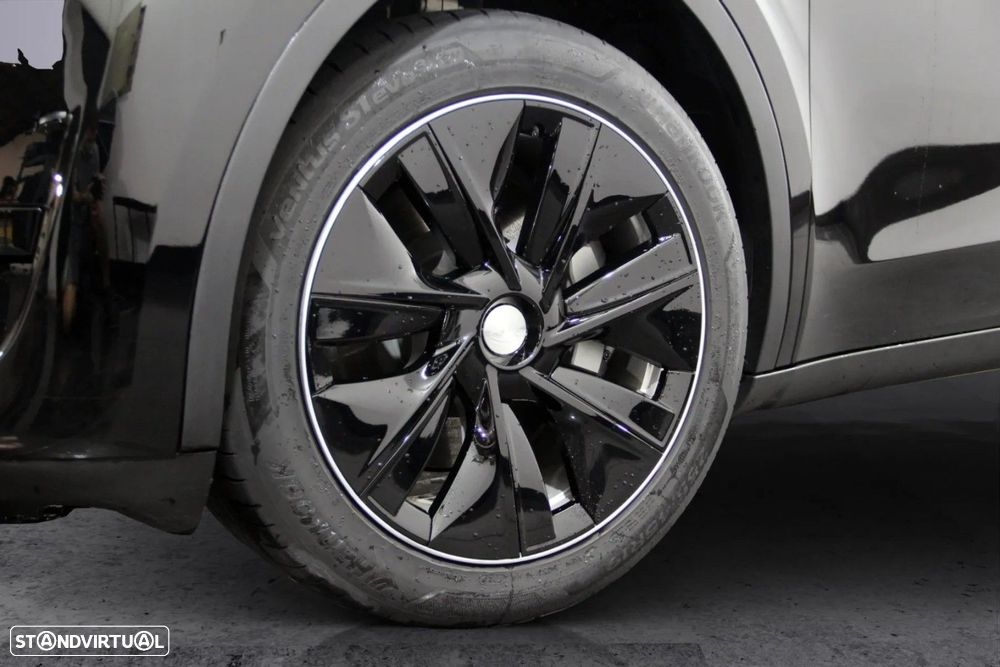 Tesla Model Y Standard - 15