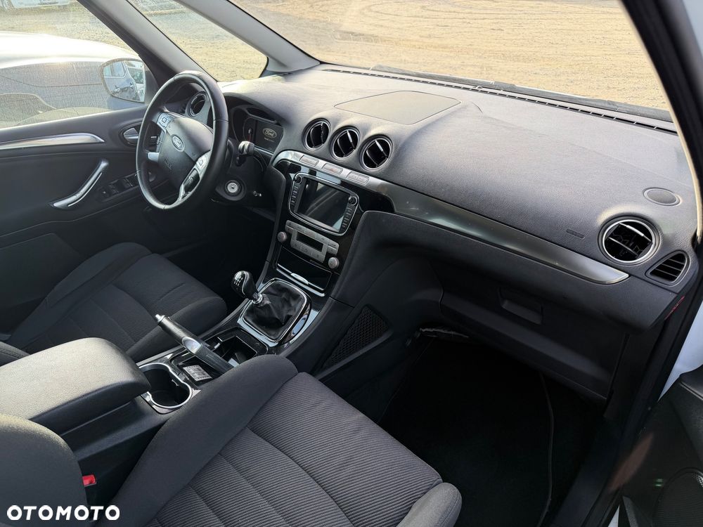 Ford Galaxy 2.0 TDCi Titanium - 35