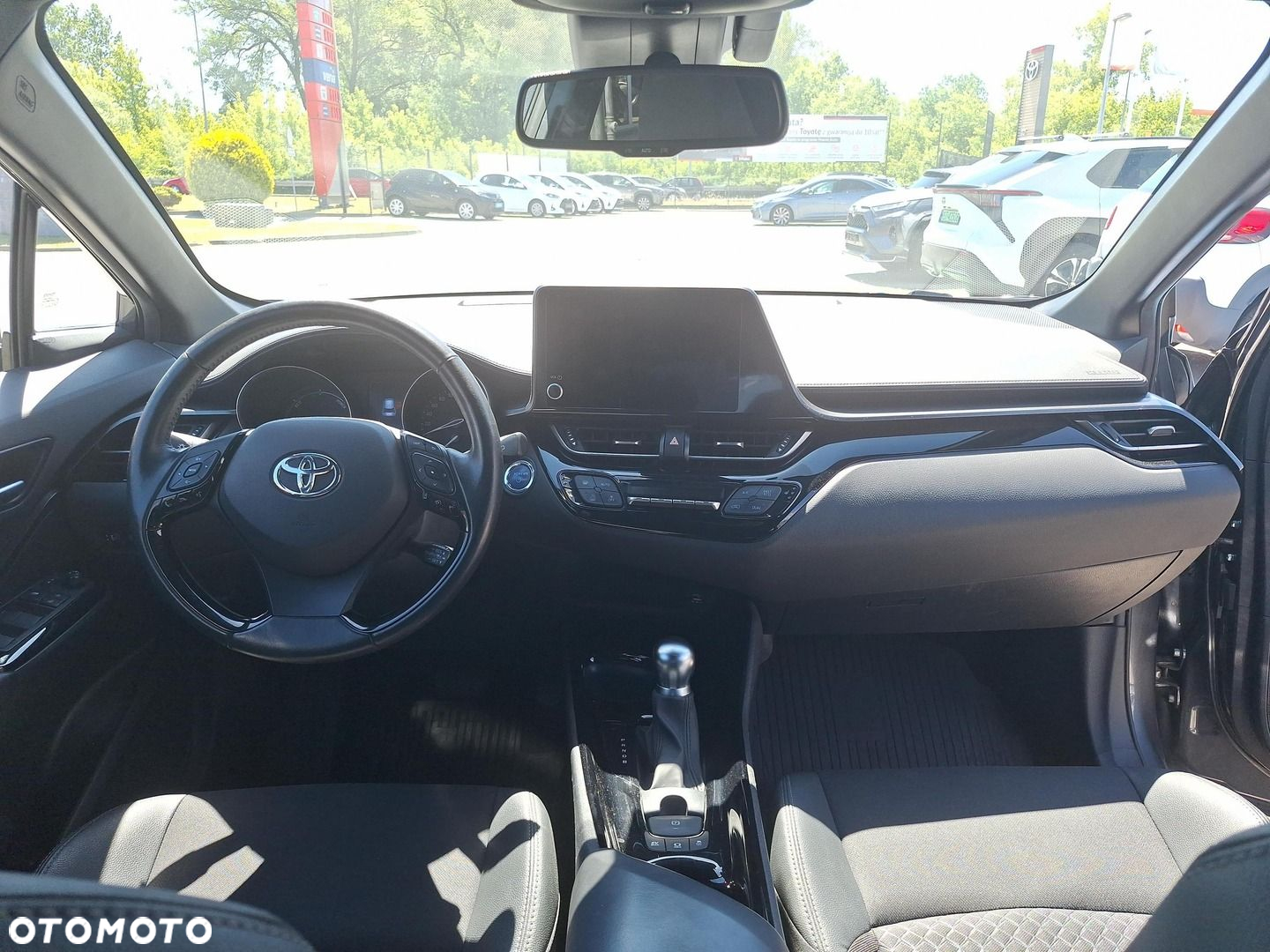Toyota C-HR - 11