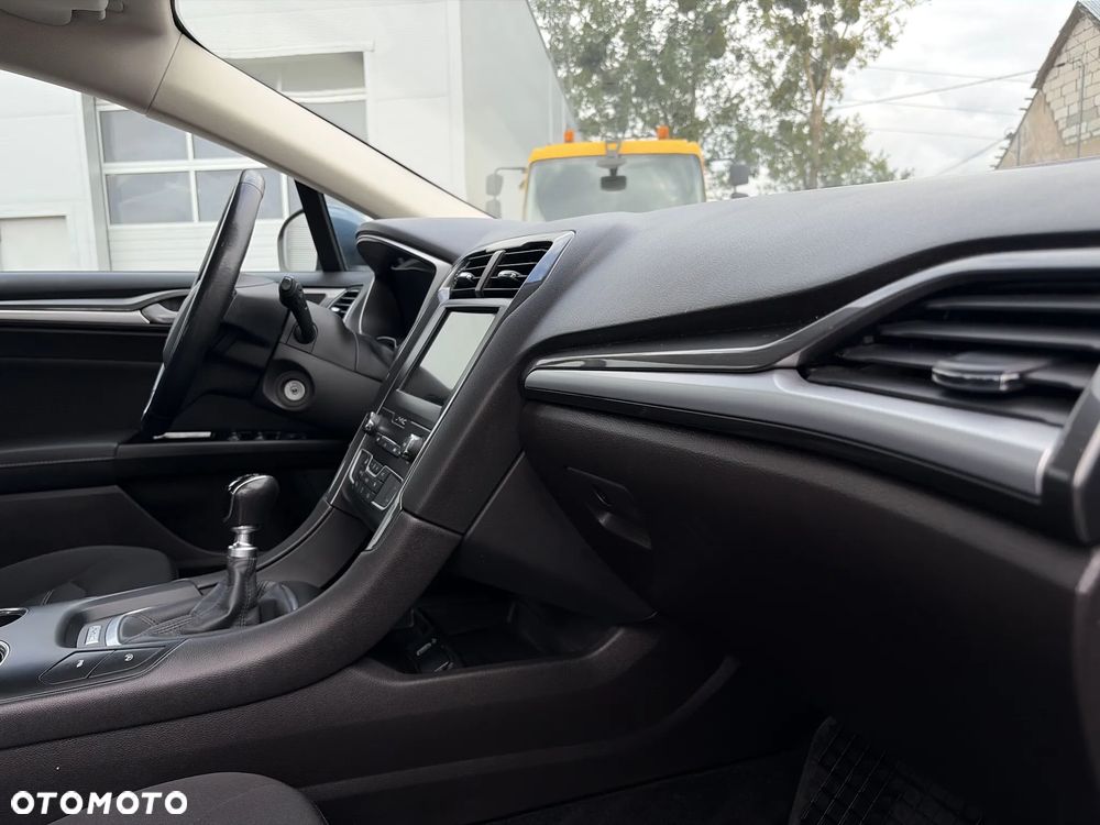 Ford Mondeo 1.5 EcoBoost Trend - 24
