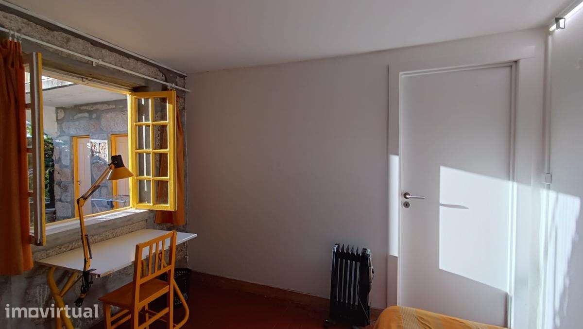 Quarto - localizado em Cedofeita Porto - Grande imagem: 5/9