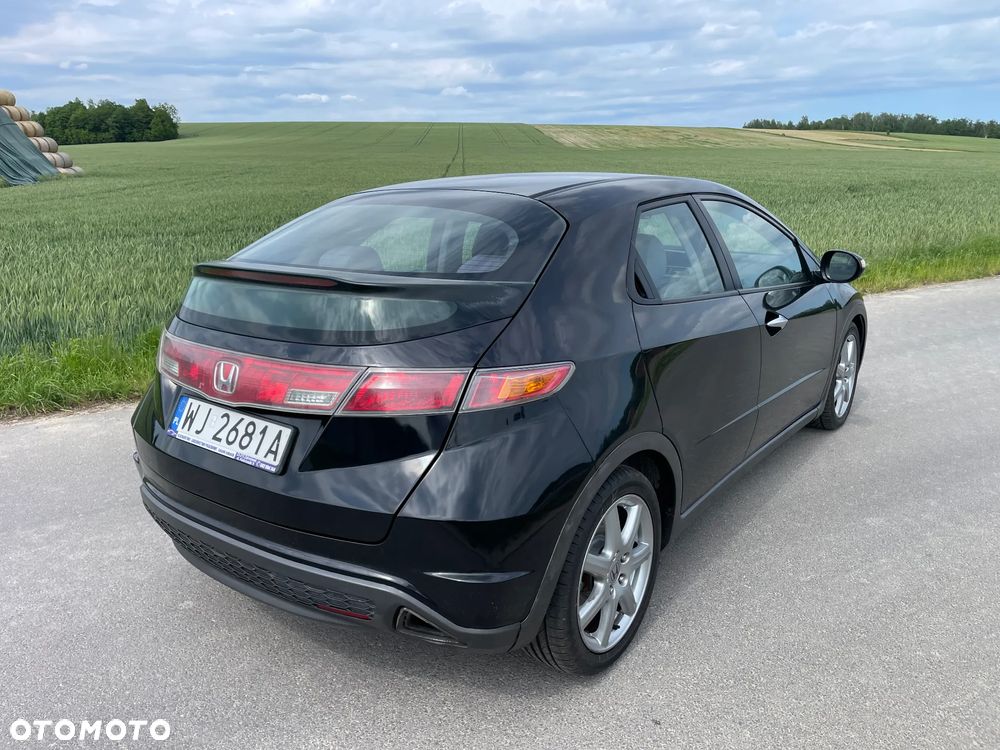 Honda Civic 1.8 Comfort - 3