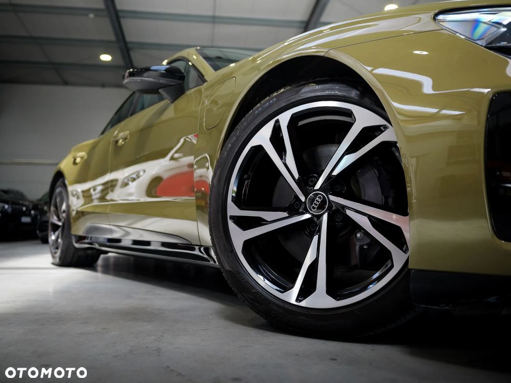 Audi e-tron GT - 13