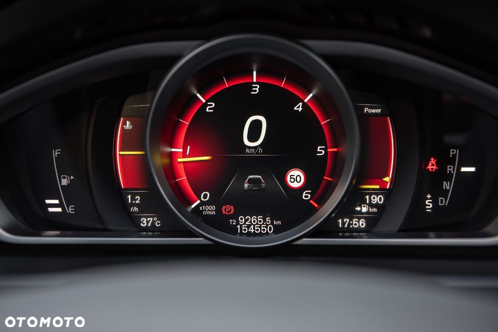 Volvo V40 D2 Geartronic Kinetic - 25