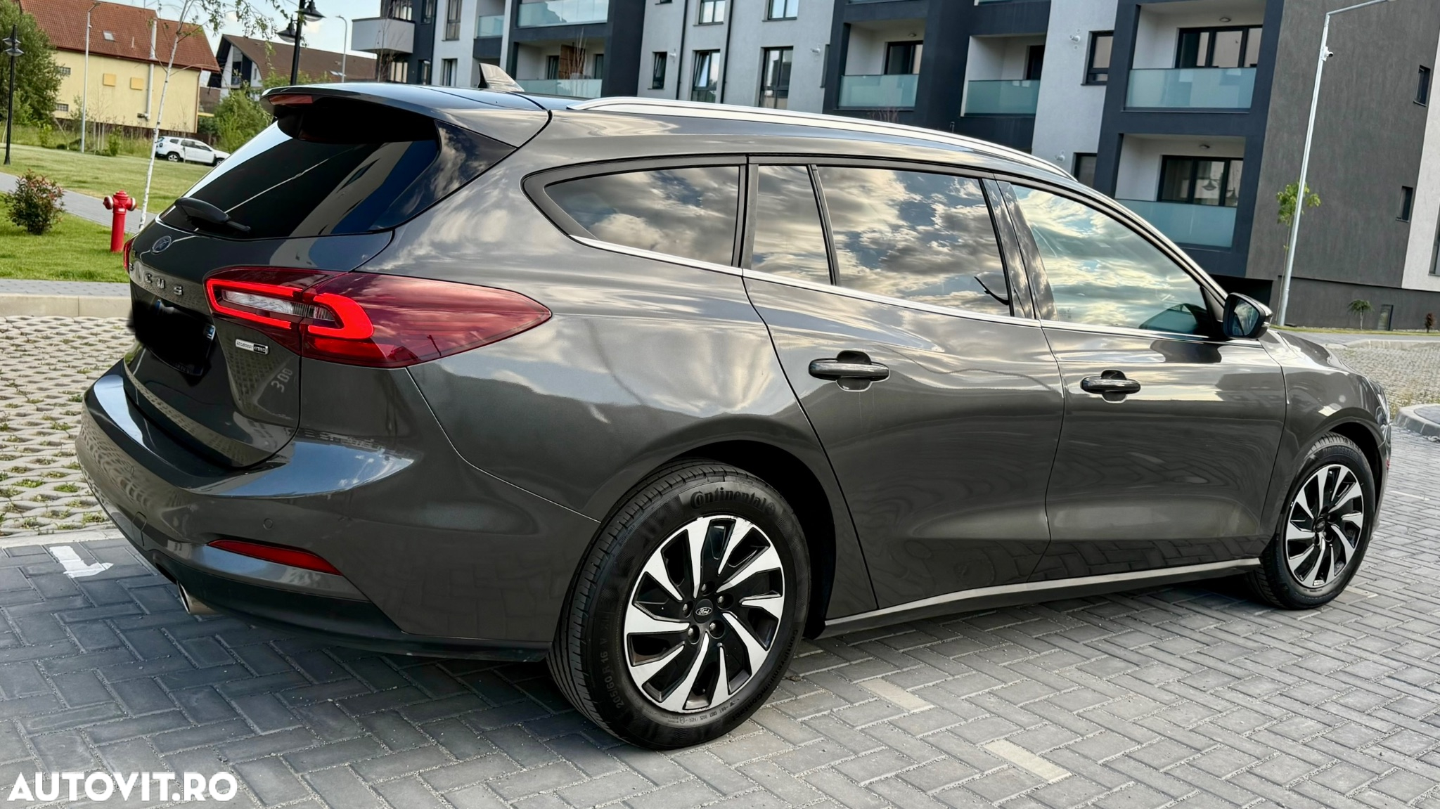 Ford Focus 1.0 EcoBoost Titanium X - 14