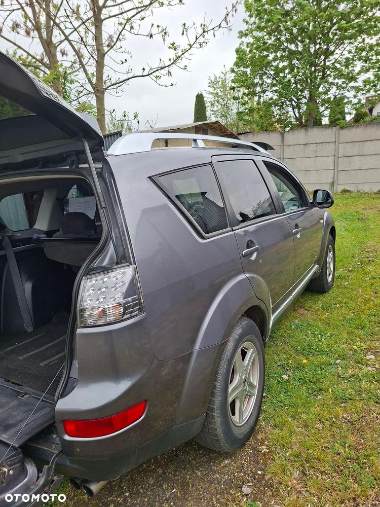 Mitsubishi Outlander 2.0 DID Intense - 11