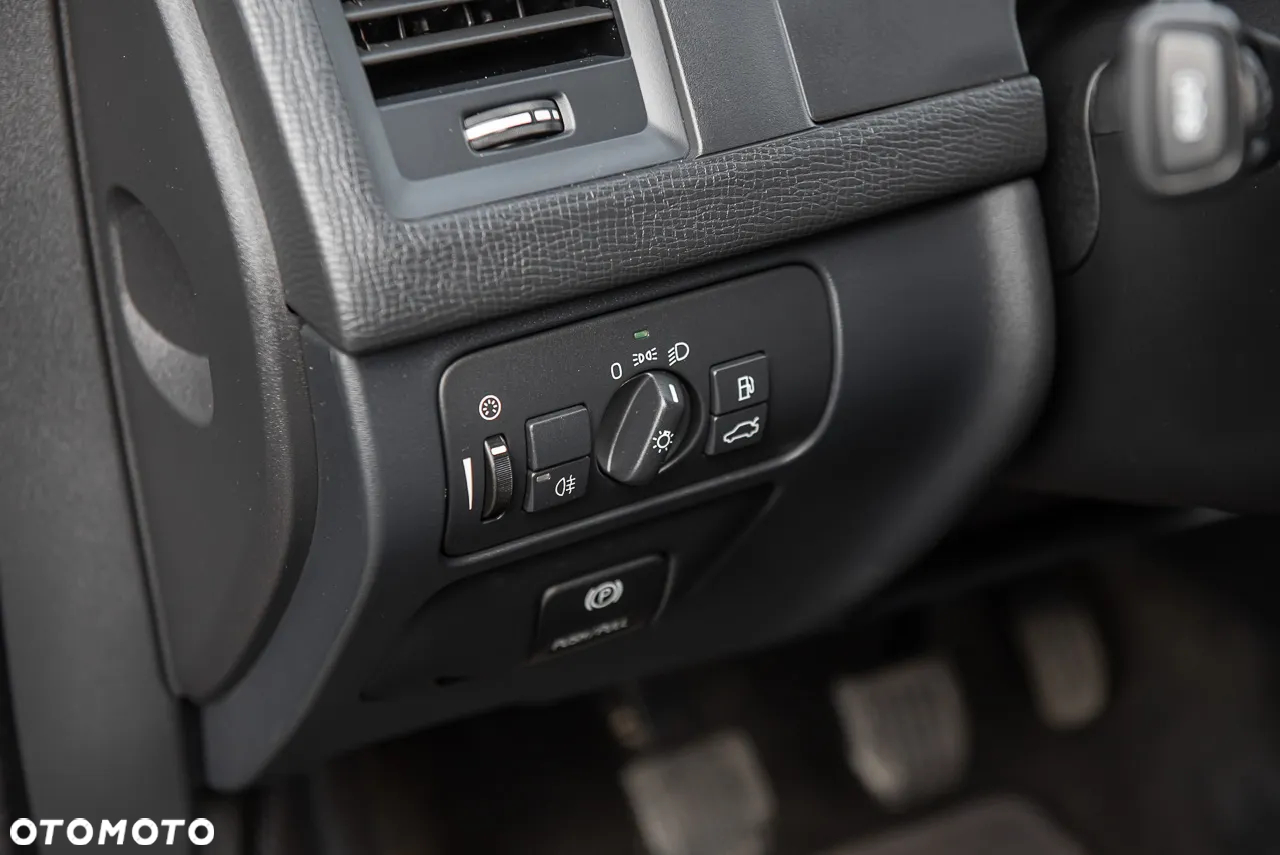 Volvo XC 60 D4 Summum - 17