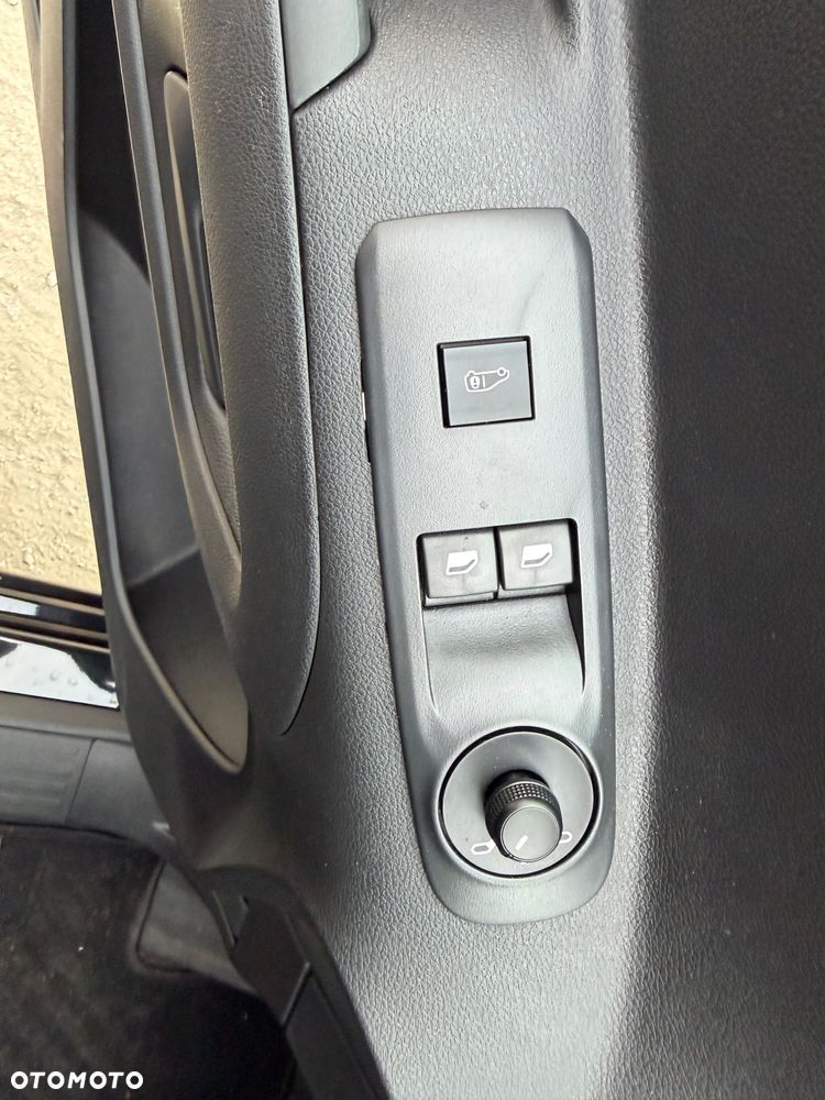 Opel Combo XL 1.5 D Automatik Start/Stop Innovation - 19