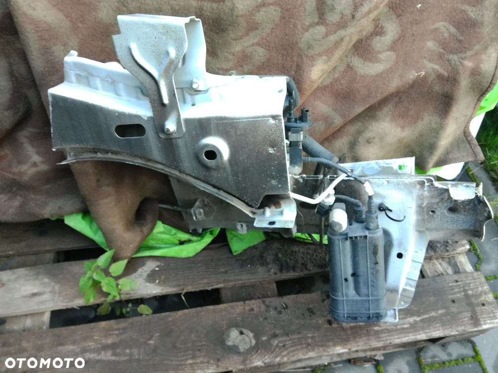 DACIA LODGY DOKKER PRAWA PODLUZNICA BLOTNIK NADKOLE CZESCI ROZNE PYTAC