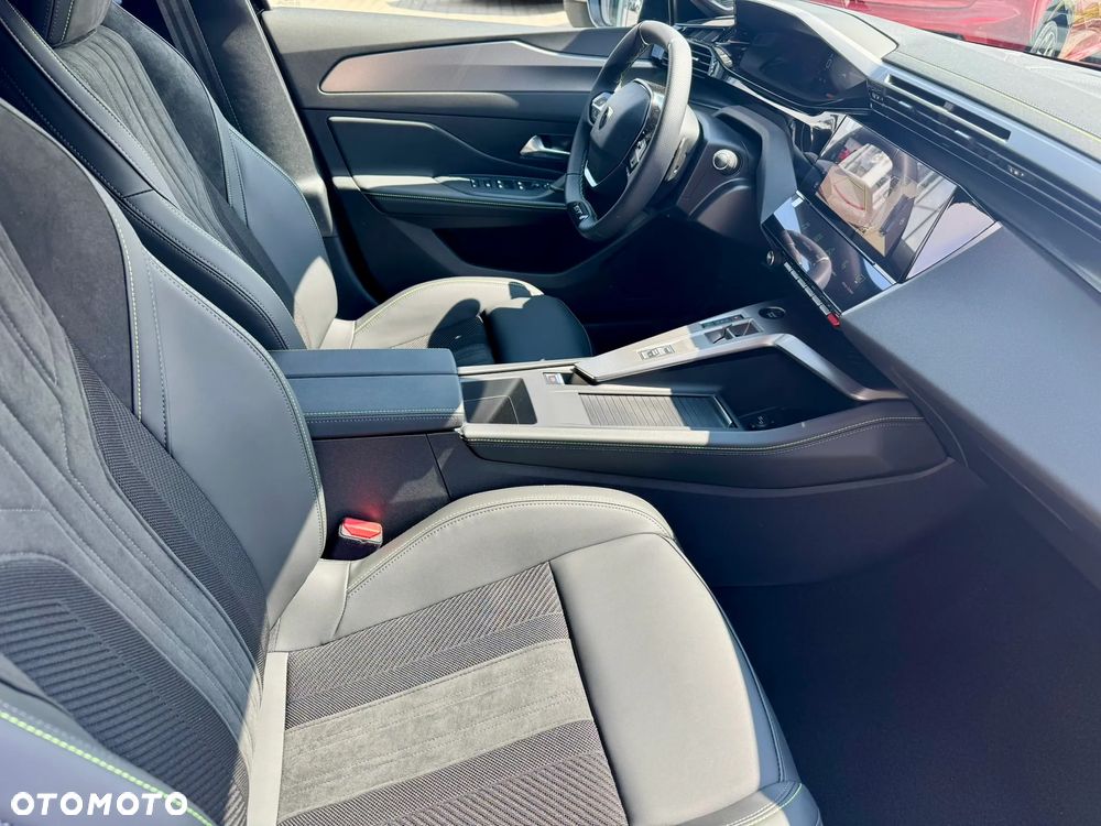 Peugeot 308 1.5 BlueHDi GT Exclusive S&S EAT8 - 11