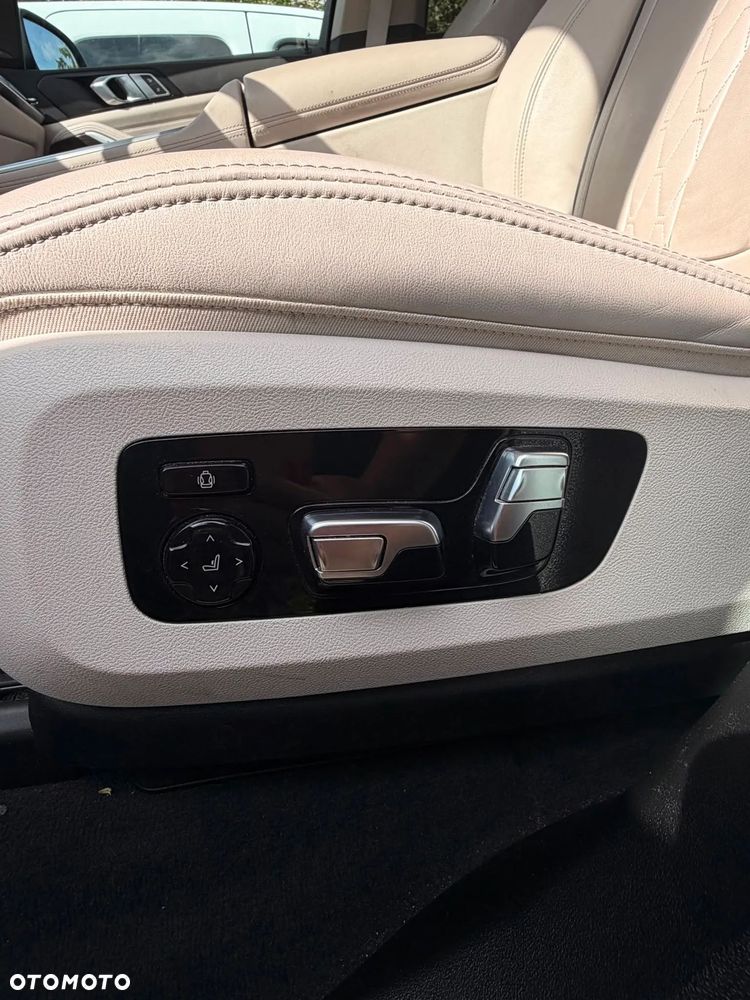 BMW X5 xDrive30d mHEV - 9