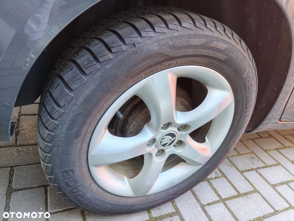 Skoda Fabia 1.2 HTP Active Green tec - 22