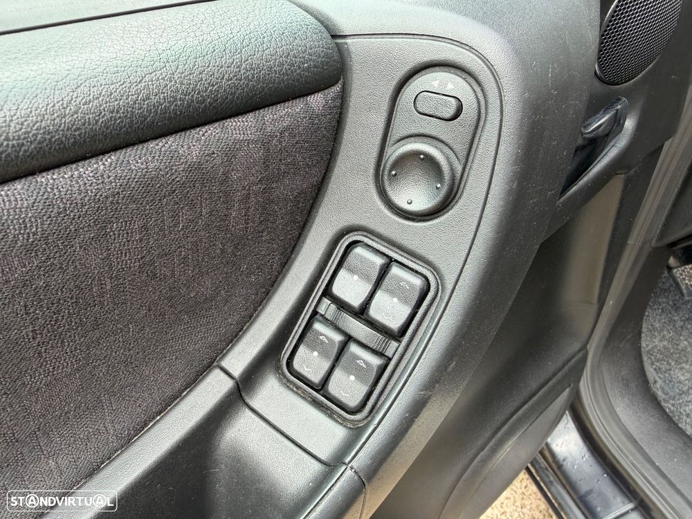 Opel Zafira 2.0 DTi Elegance - 21