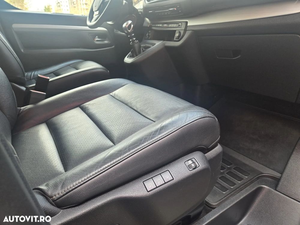 Peugeot Traveller L2H1 BlueHDI S&S Combispace Premium - 19