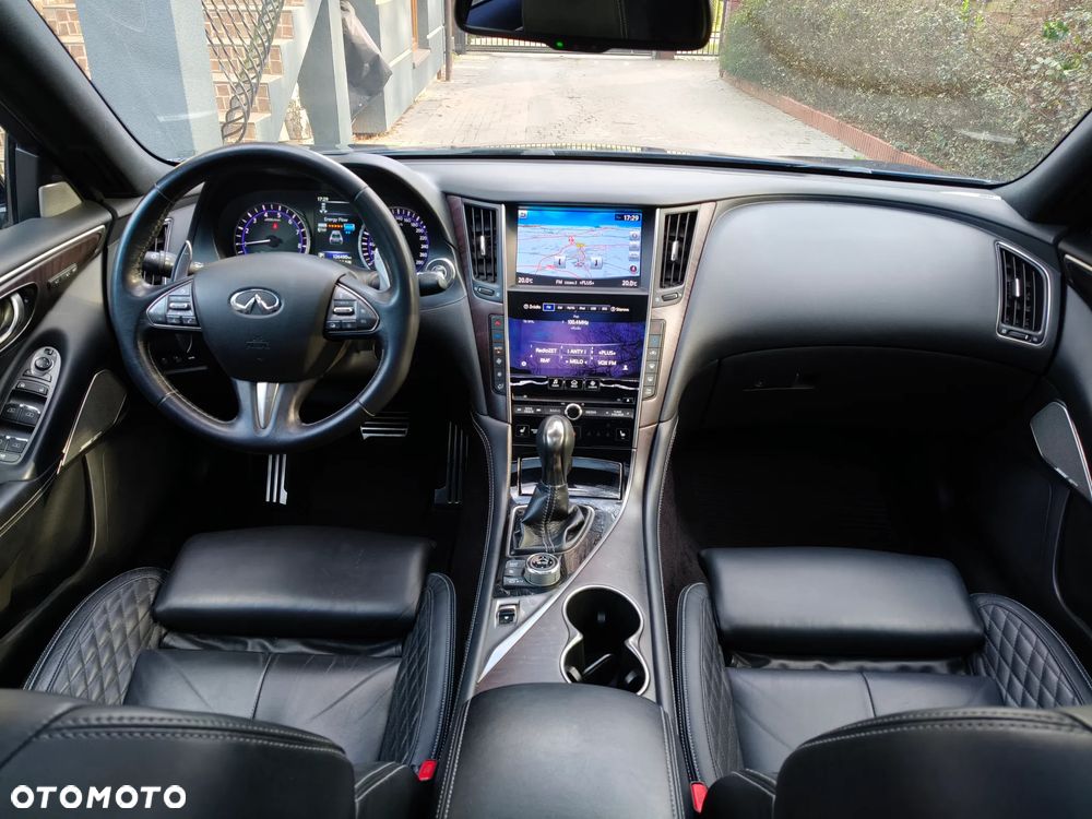 Infiniti Q50 Hybrid AWD Premium - 20