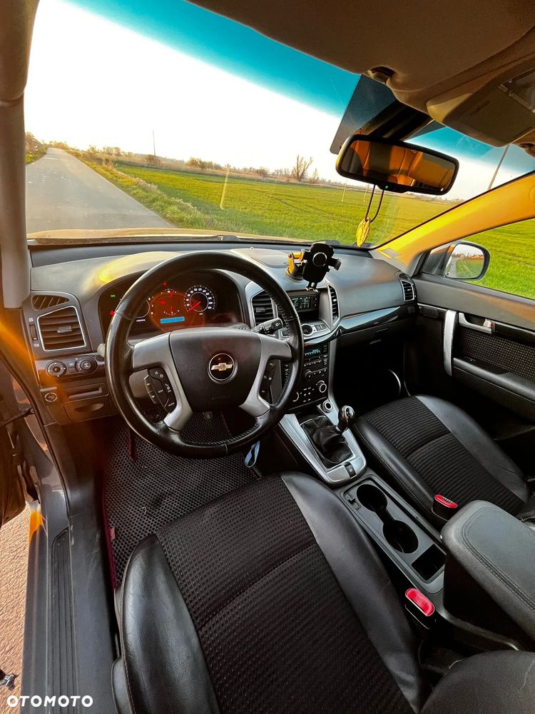 Chevrolet Captiva - 10