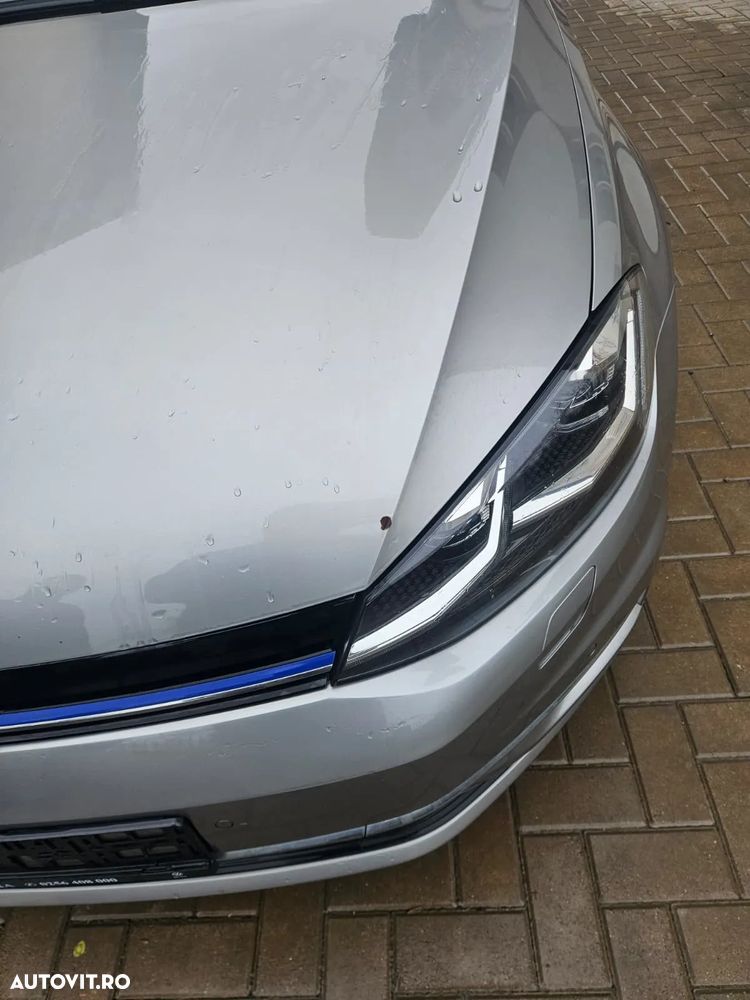 Volkswagen Golf - 21