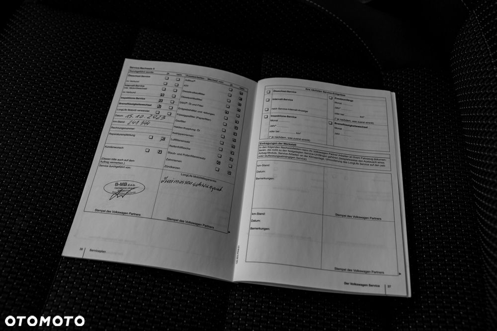 Volkswagen Touran 2.0 TDI DPF DSG Highline - 35