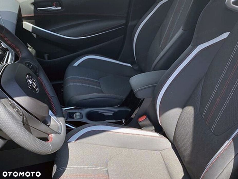 Toyota Corolla 1.8 Hybrid GR Sport - 6