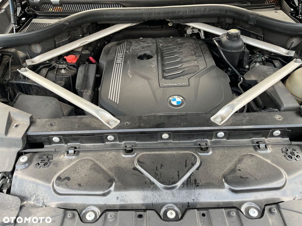 BMW X5 xDrive40i - 11