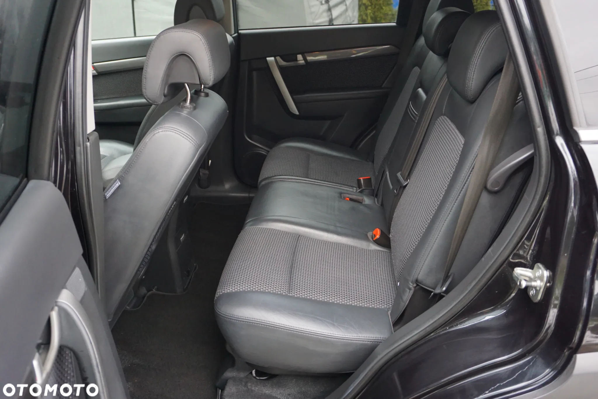 Chevrolet Captiva 2.4 2WD 7 Sitzer LS - 16