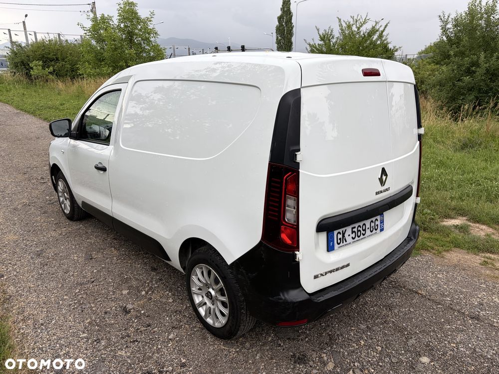 Renault Express - 4