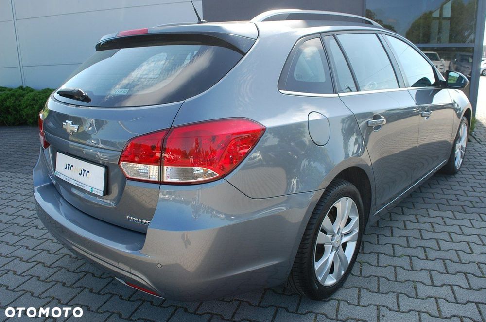 Chevrolet Cruze - 14