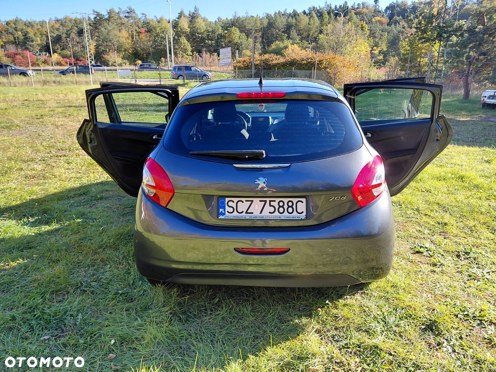 Peugeot 208 2014 photo 3