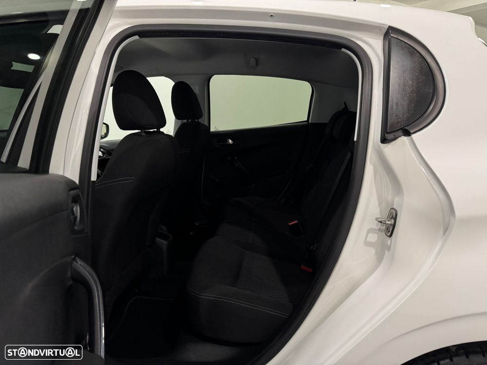 Peugeot 208 1.6 BlueHDi Style - 32